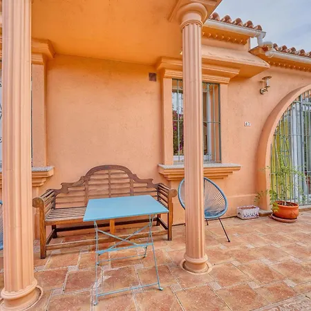 Villa 1109 * Panorama Sea View Family Roof Terrace- Annex