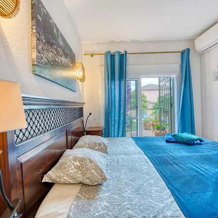 1109 * Panorama Sea View Family Roof Terrace- Annex *